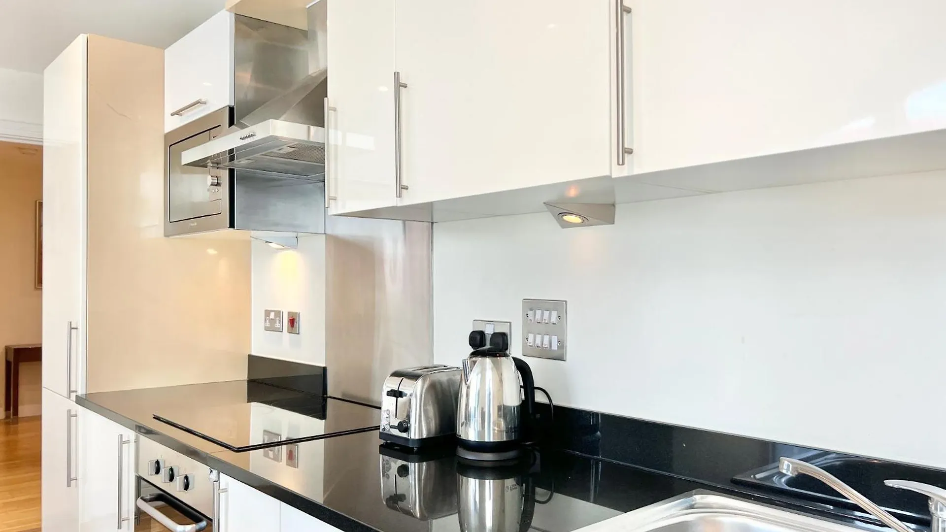 Vip Serviced Apartments London Perfect Location Business & Leisure