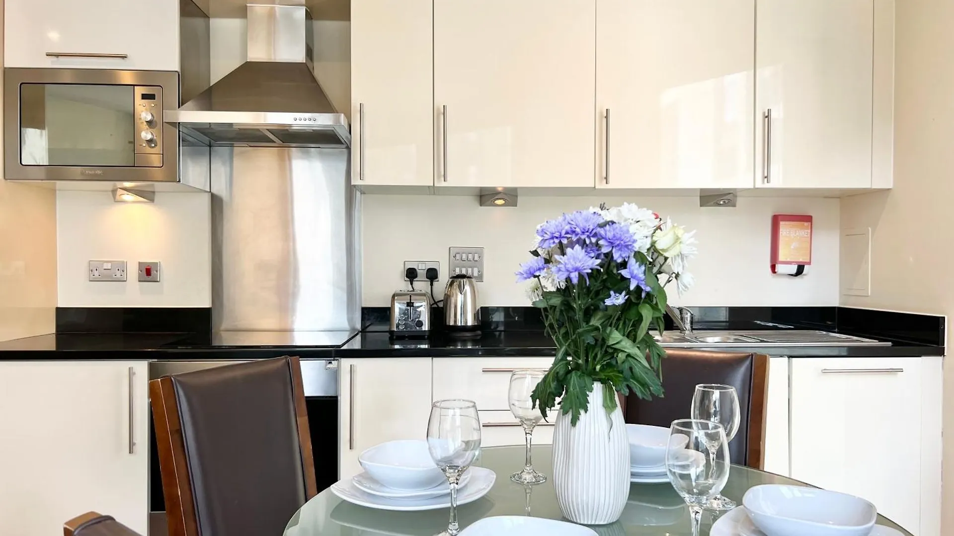 Vip Serviced Apartments London Perfect Location Business & Leisure